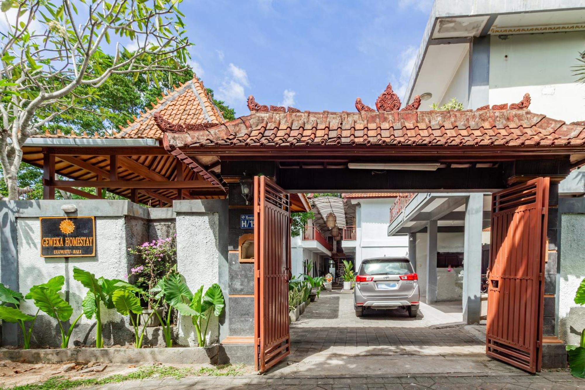 Capital O 93944 Geweka Homestay Jimbaran Εξωτερικό φωτογραφία