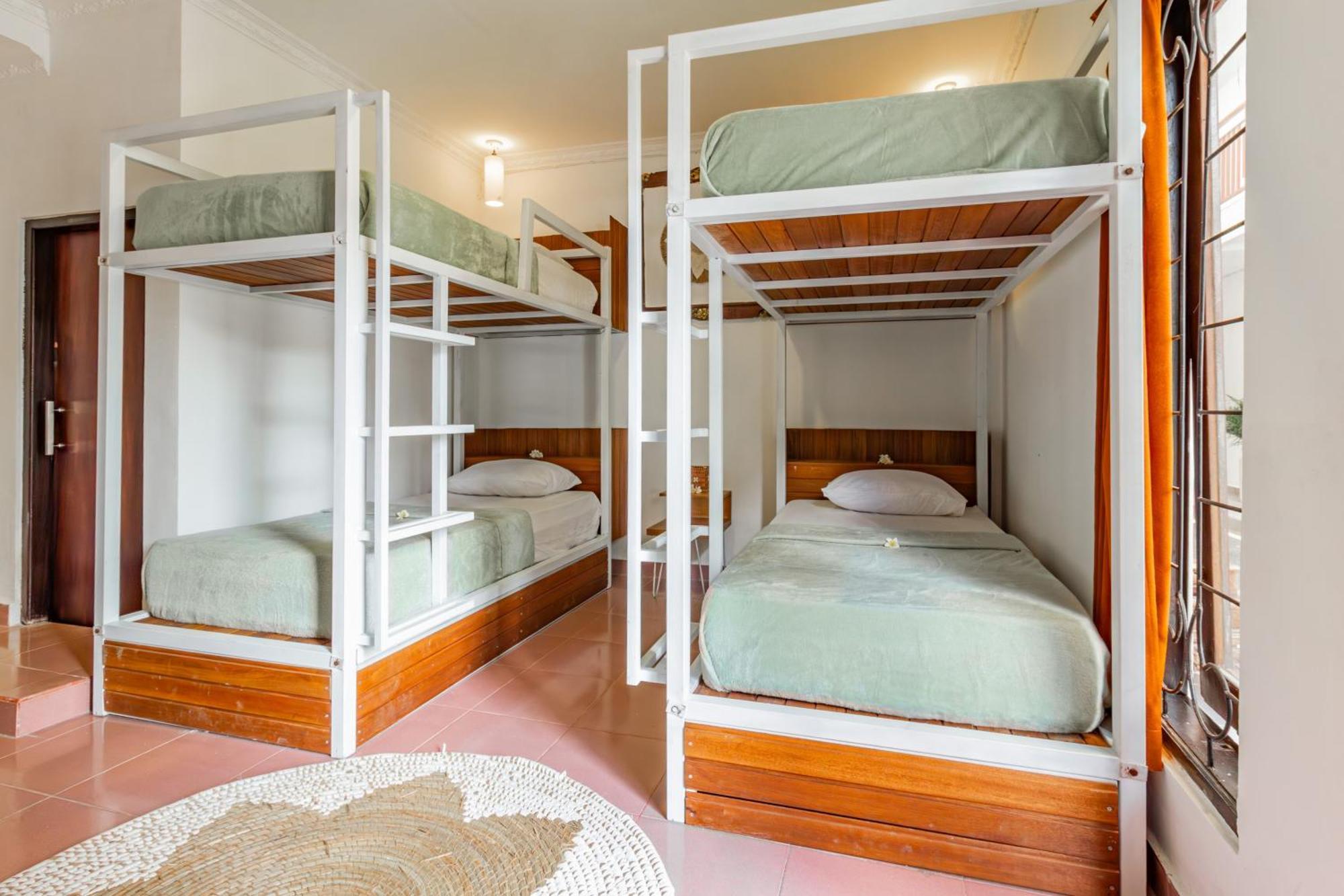 Capital O 93944 Geweka Homestay Jimbaran Εξωτερικό φωτογραφία