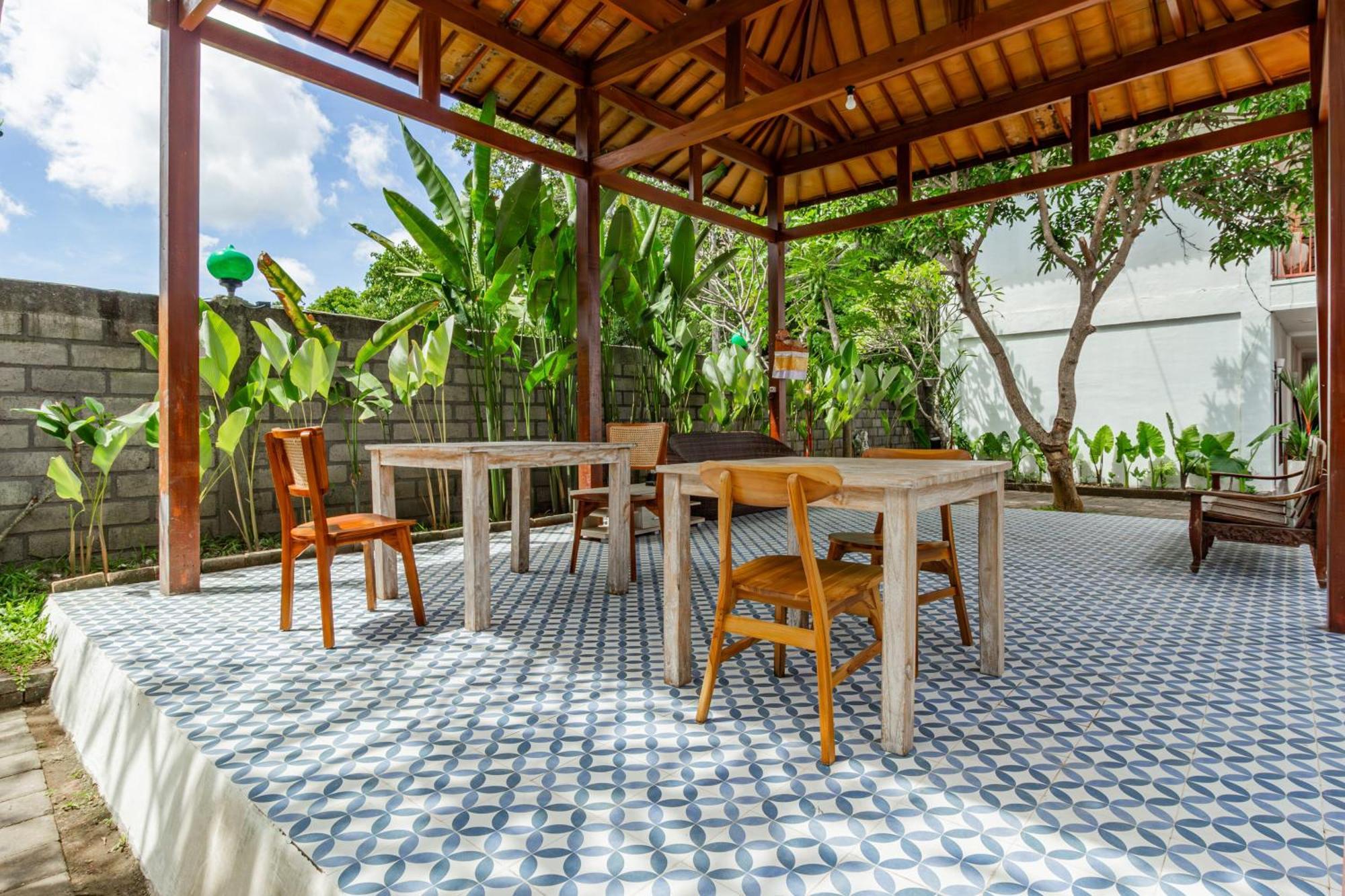 Capital O 93944 Geweka Homestay Jimbaran Εξωτερικό φωτογραφία
